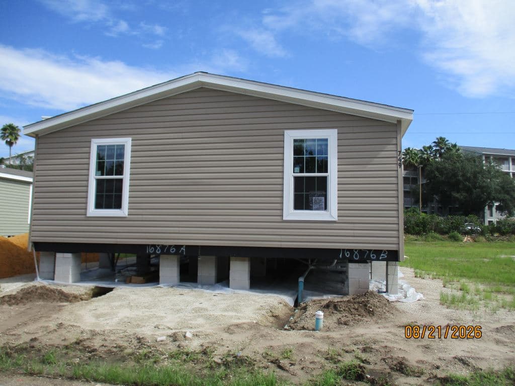 Manufactured home in Kissimmee, FL 34746