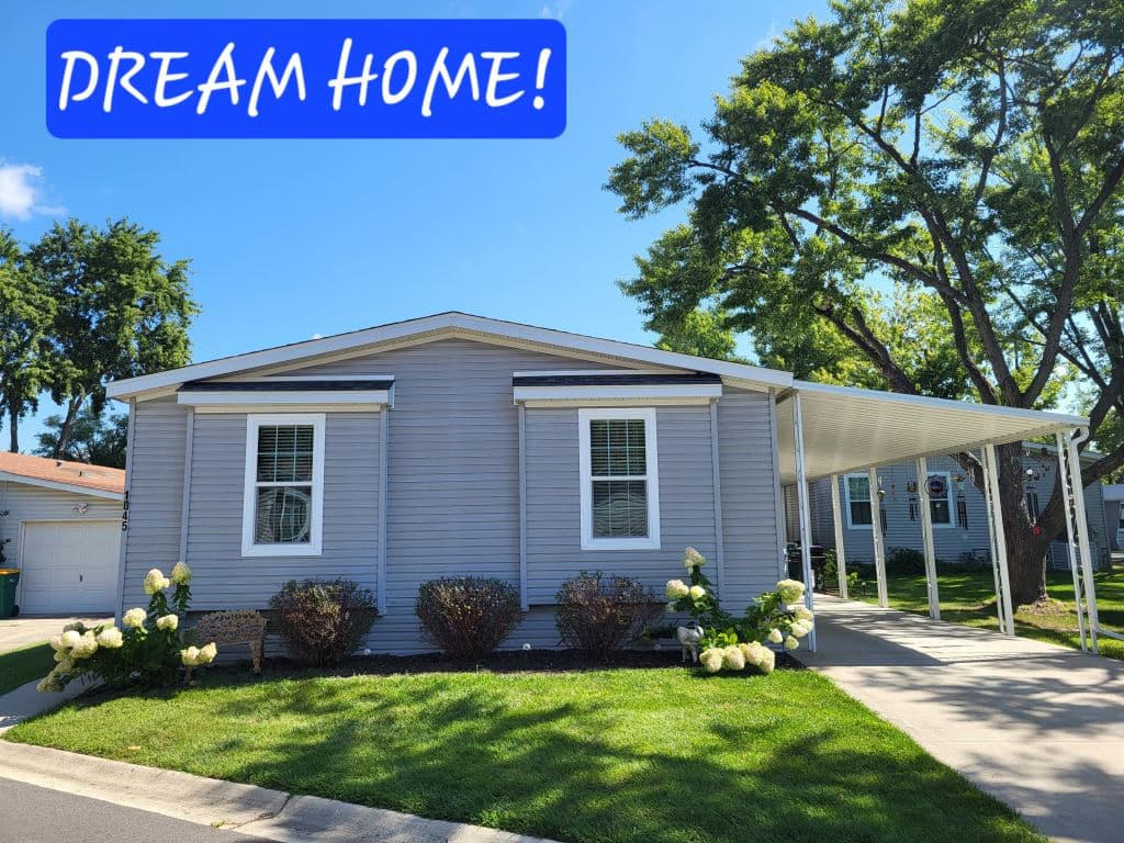 Manufactured home in Elgin, IL 60123