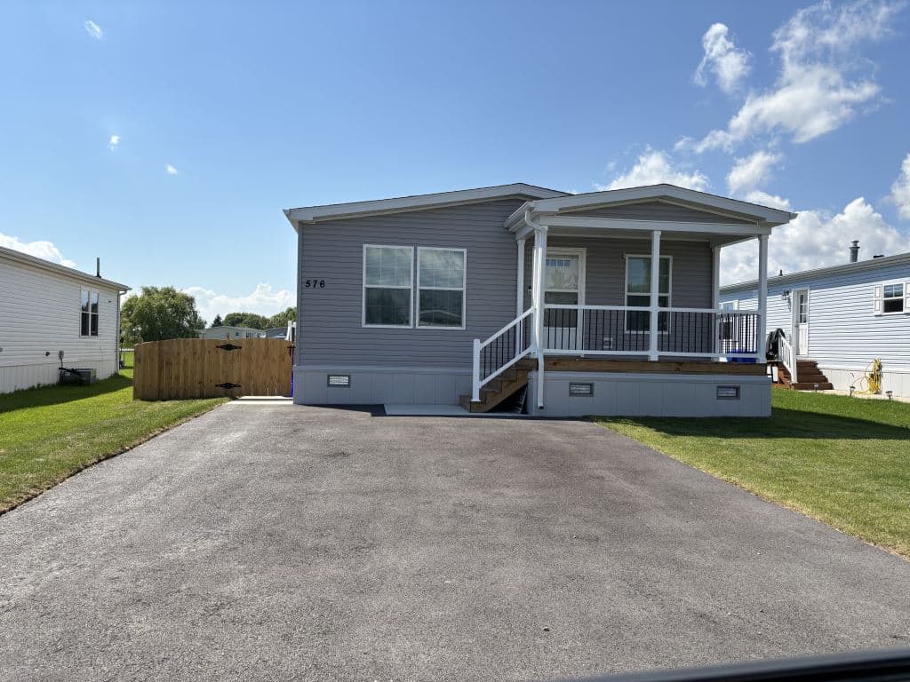 Manufactured home in Lockport, NY 14094