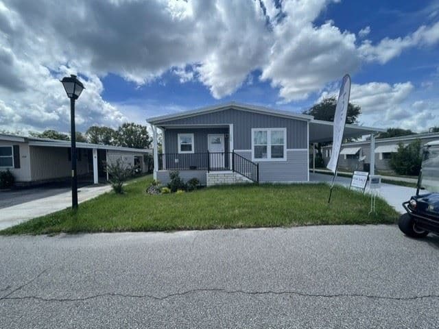 Manufactured home in Leesburg, FL 34788