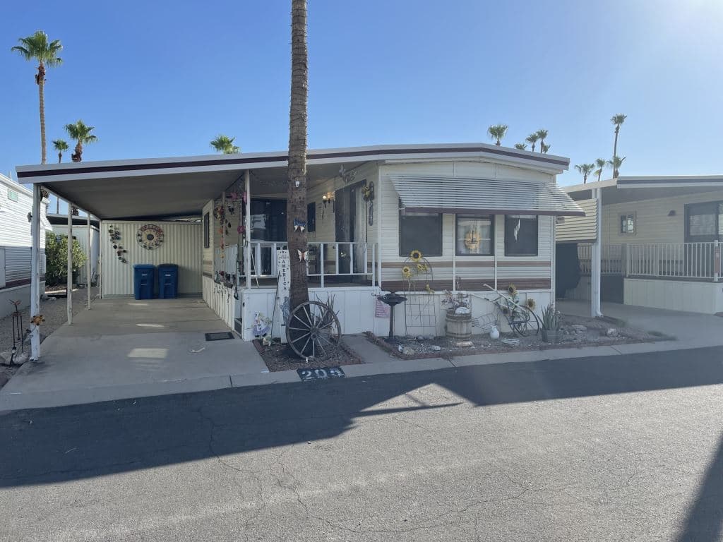 Manufactured home in Tucson, AZ 85756