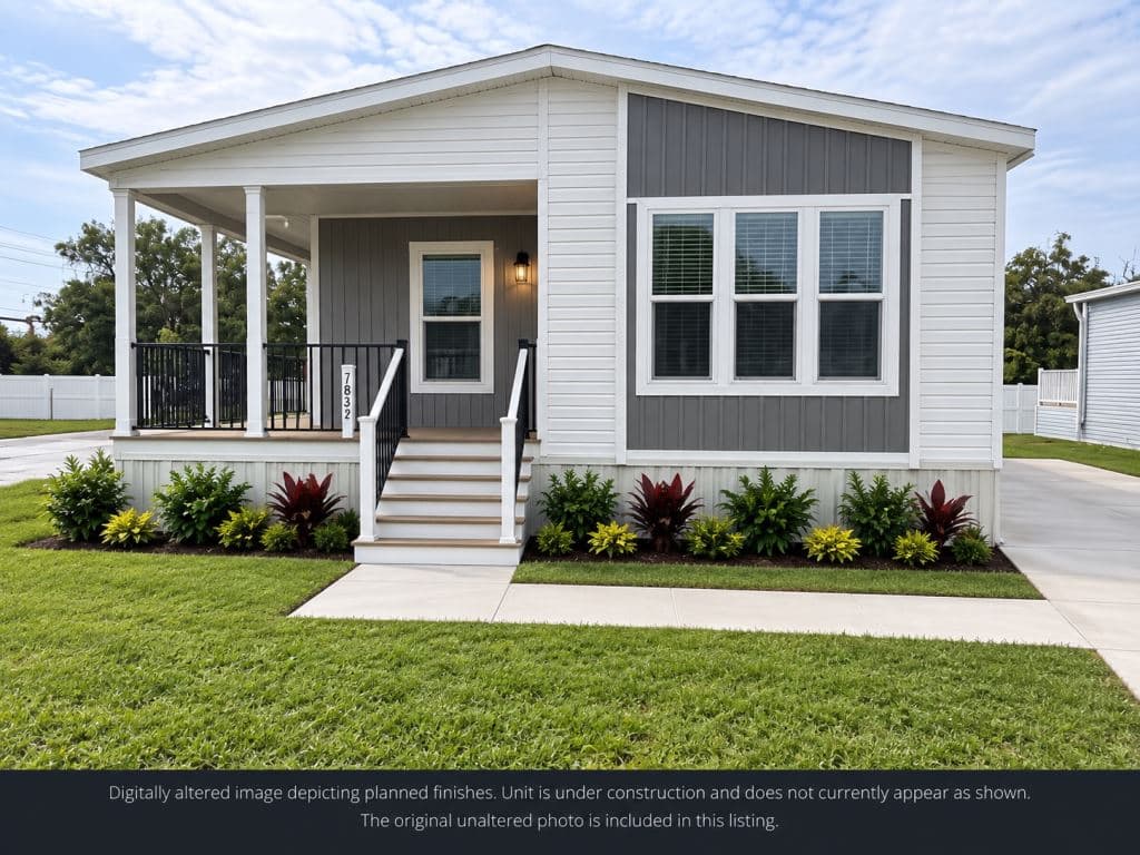 Manufactured home in Sarasota, FL 34234