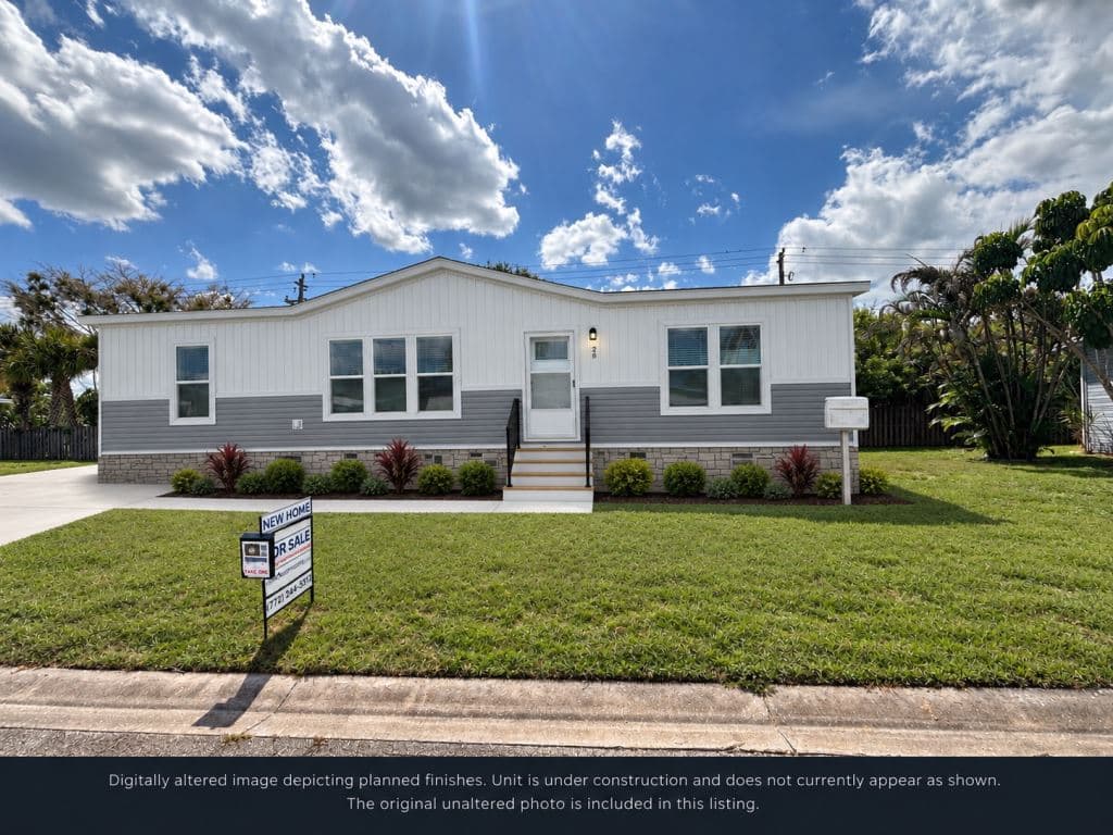 Manufactured home in Vero Beach, FL 32966