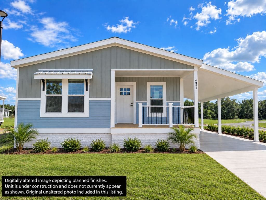 Manufactured home in Zephyrhills, FL 33540
