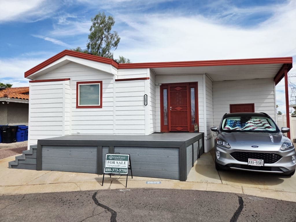 Manufactured home in Mesa, AZ 85207