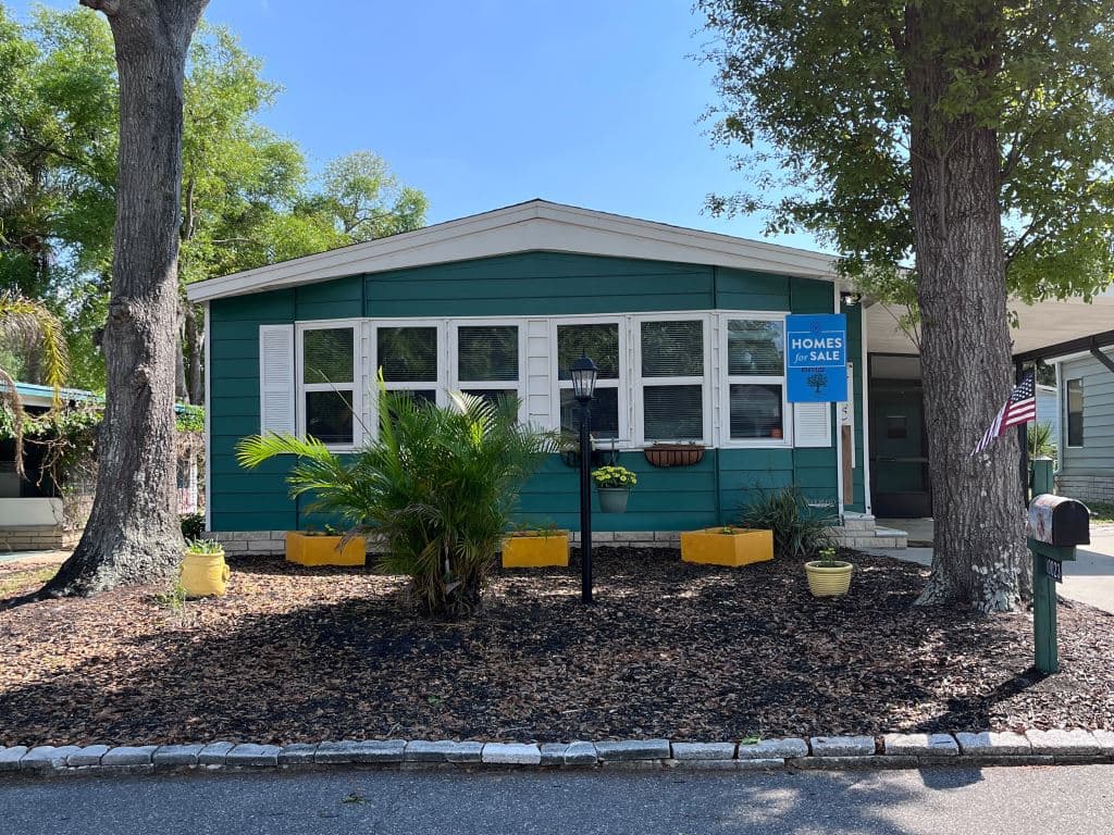 Manufactured home in Riverview, FL 33569