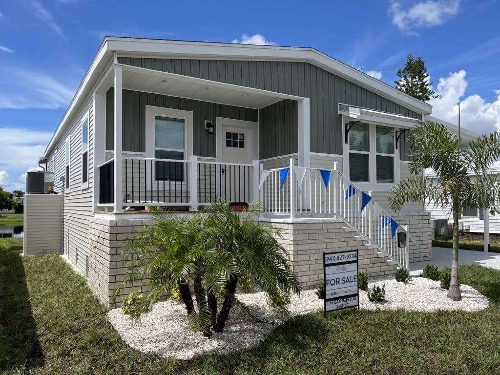 Manufactured home in Punta Gorda, FL 33950