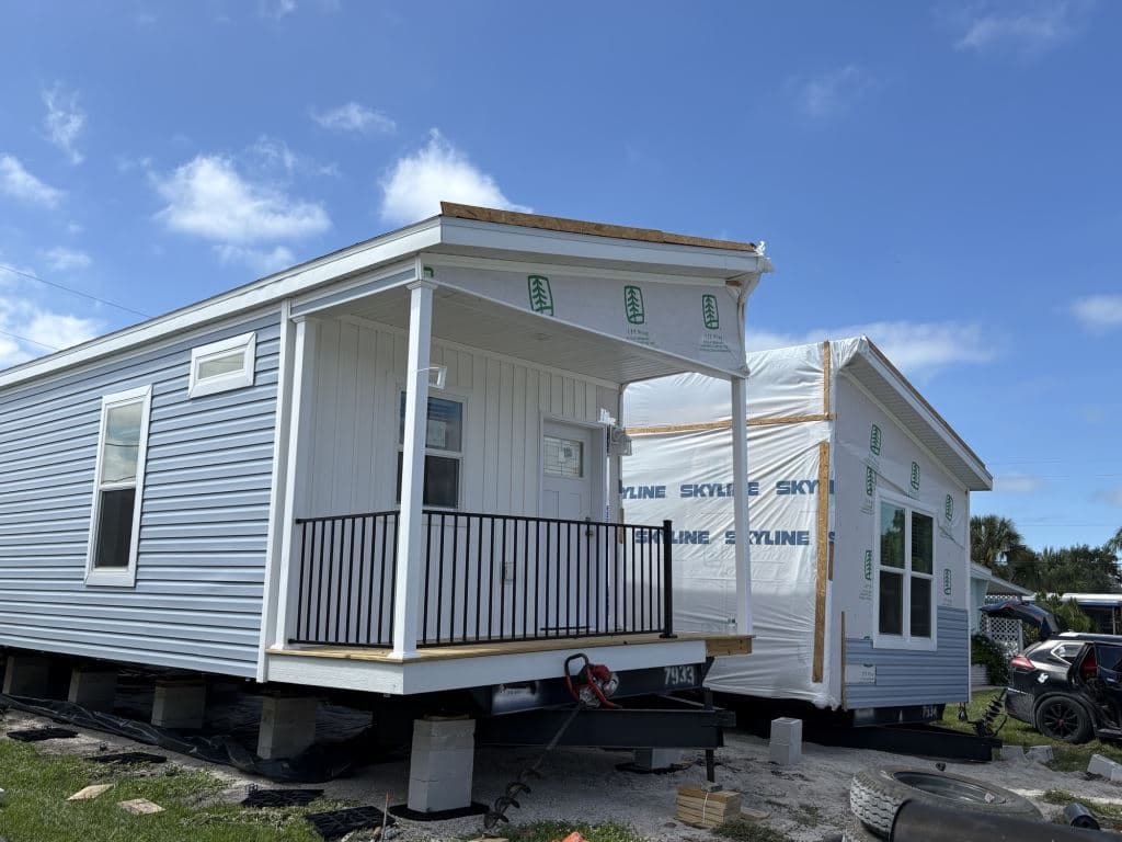 Manufactured home in Nokomis, FL 34275