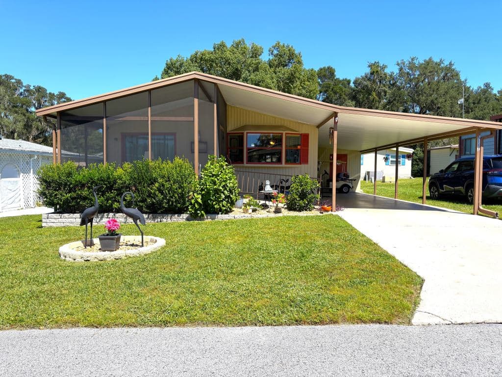 Manufactured home in Brooksville, FL 34601