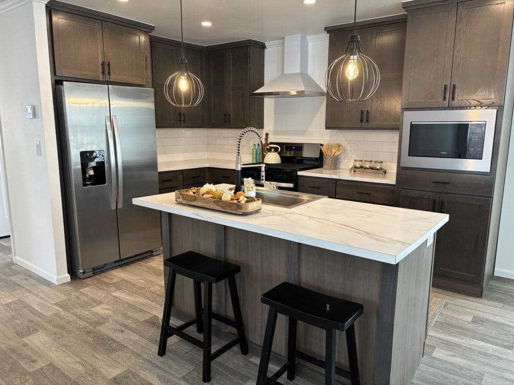 Manufactured home in Lake Elmo, MN 55042