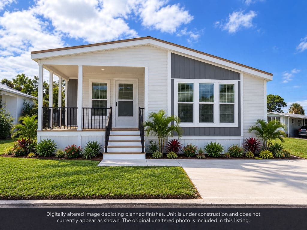 Manufactured home in Nokomis, FL 34275