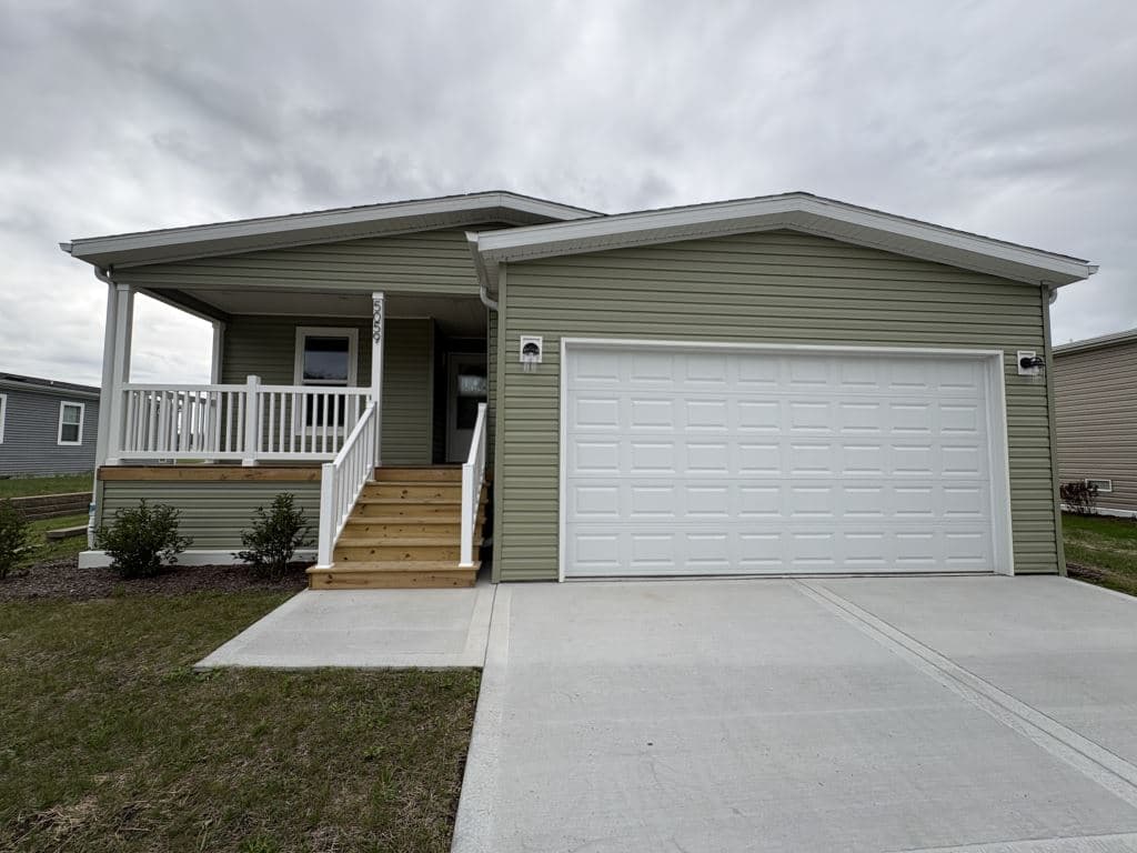 Manufactured home in Monee, IL 60449
