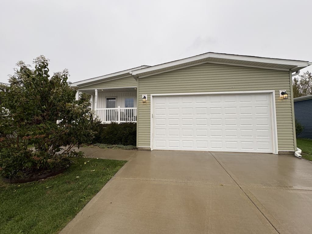Manufactured home in Monee, IL 60449
