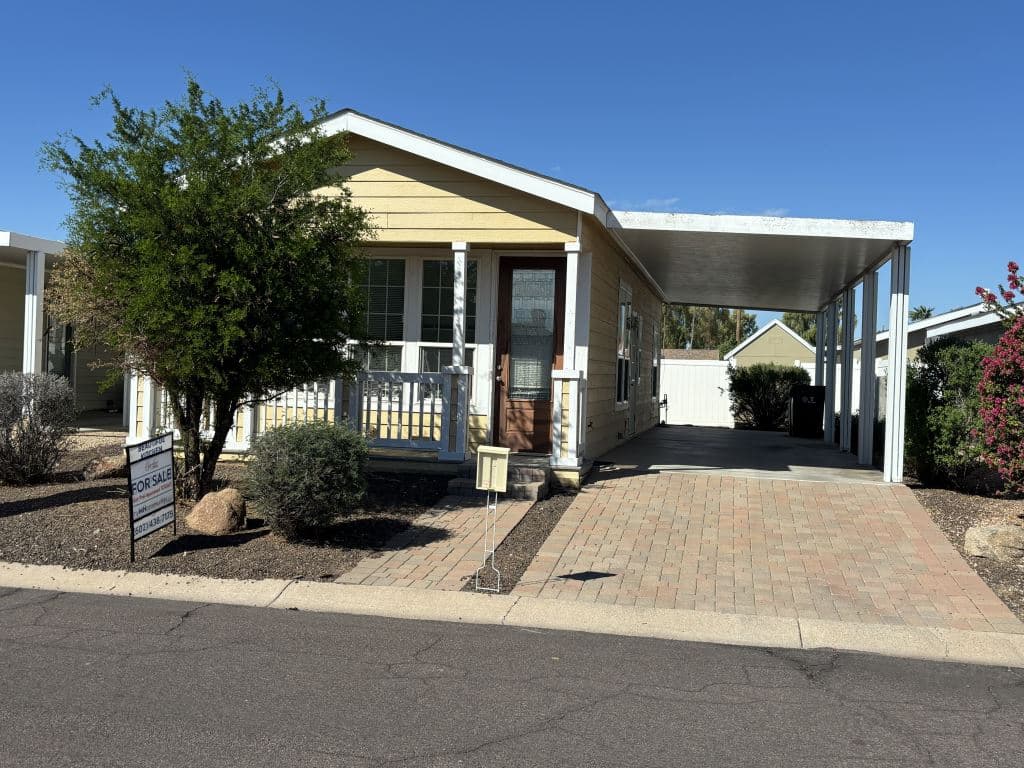 Manufactured home in Tempe, AZ 85282