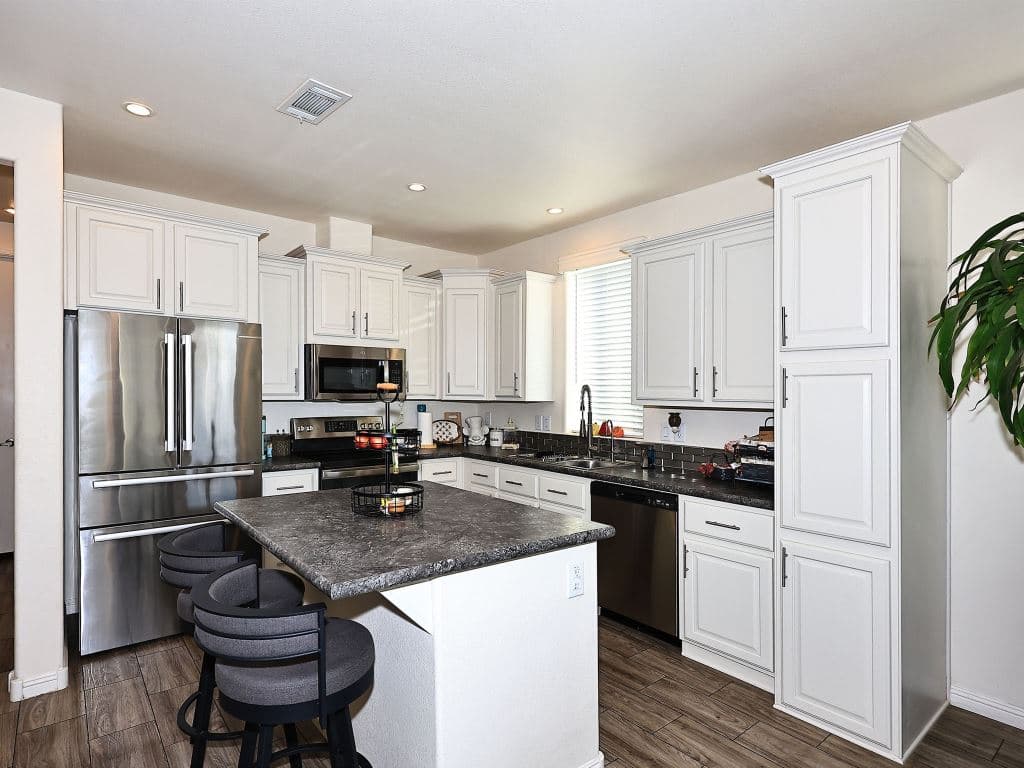 Manufactured home in Mesa, AZ 85209