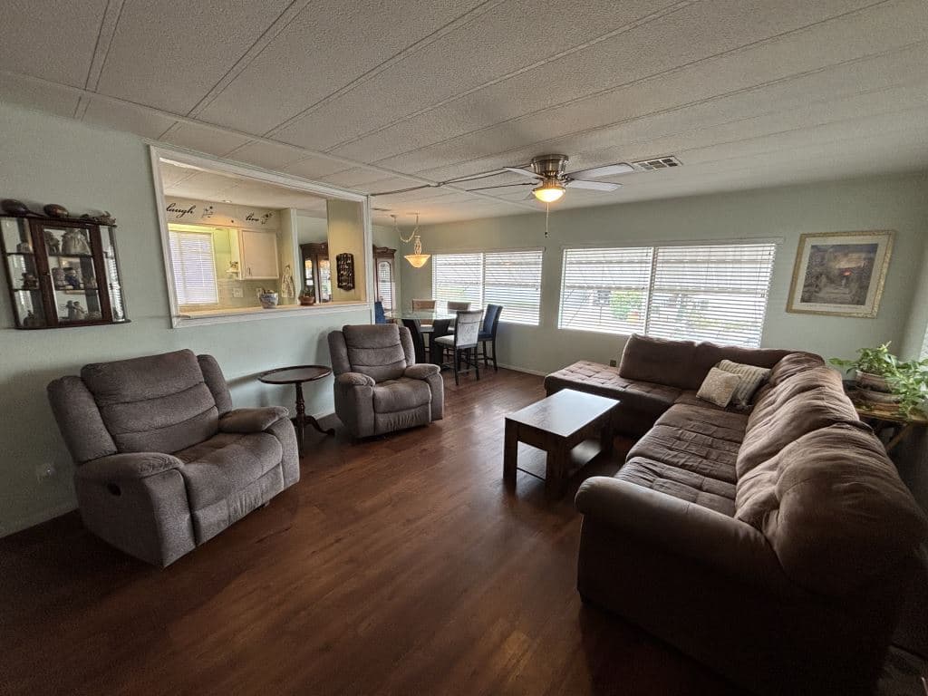 Manufactured home in Tempe, AZ 85282
