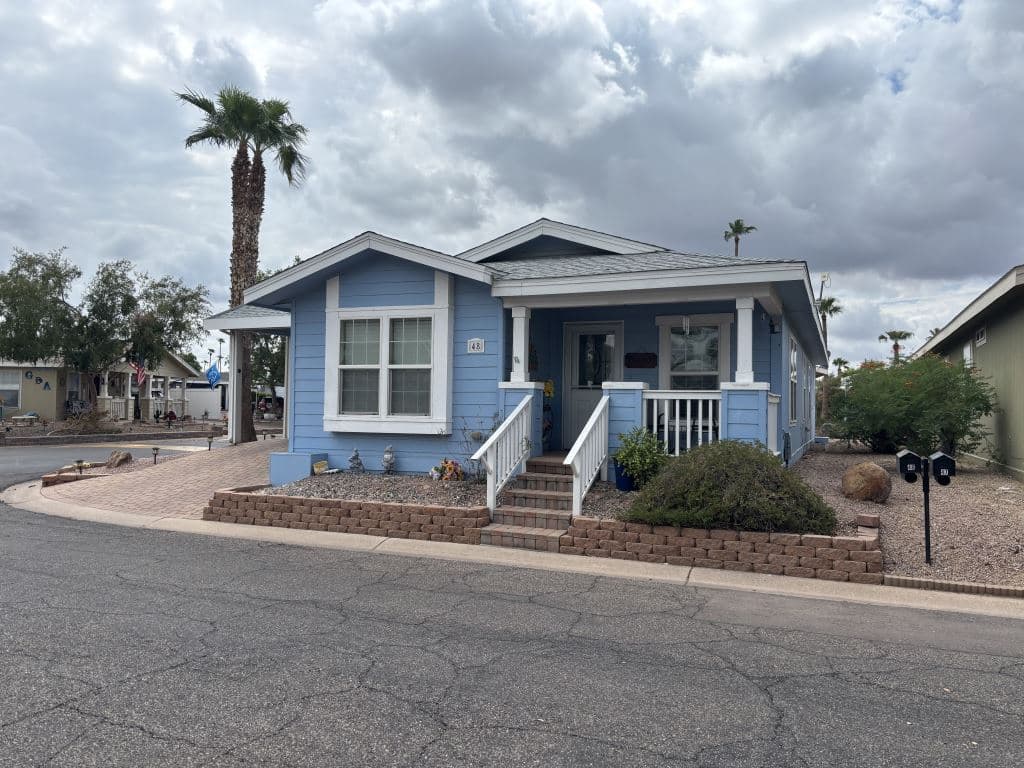 Manufactured home in Tempe, AZ 85282