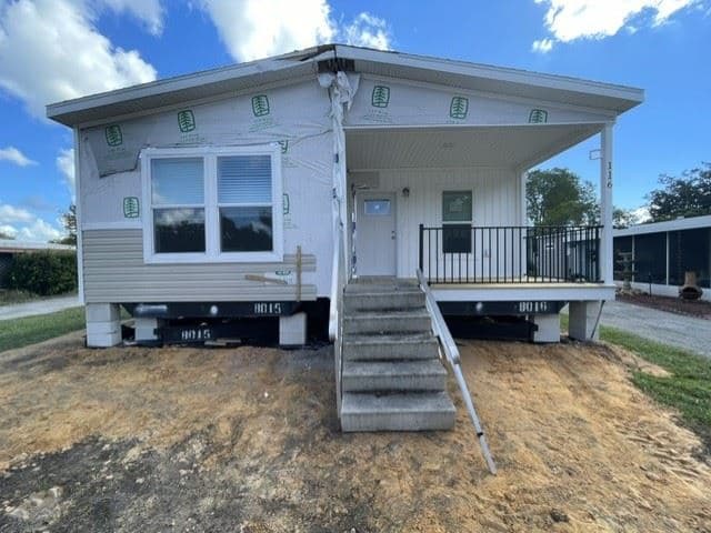 Manufactured home in Leesburg, FL 34788