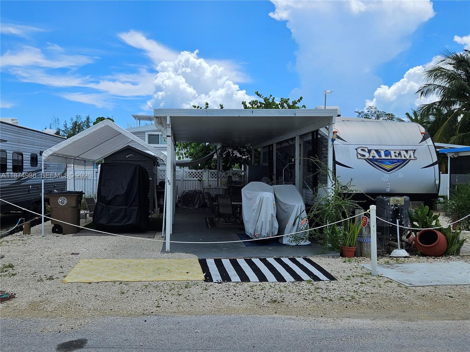 Manufactured home in Key Largo, FL 33037