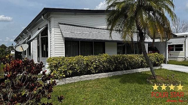 Manufactured home in Vero Beach, FL 32966