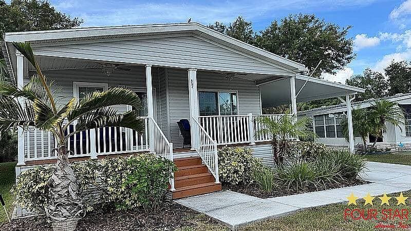 Manufactured home in Vero Beach, FL 32966
