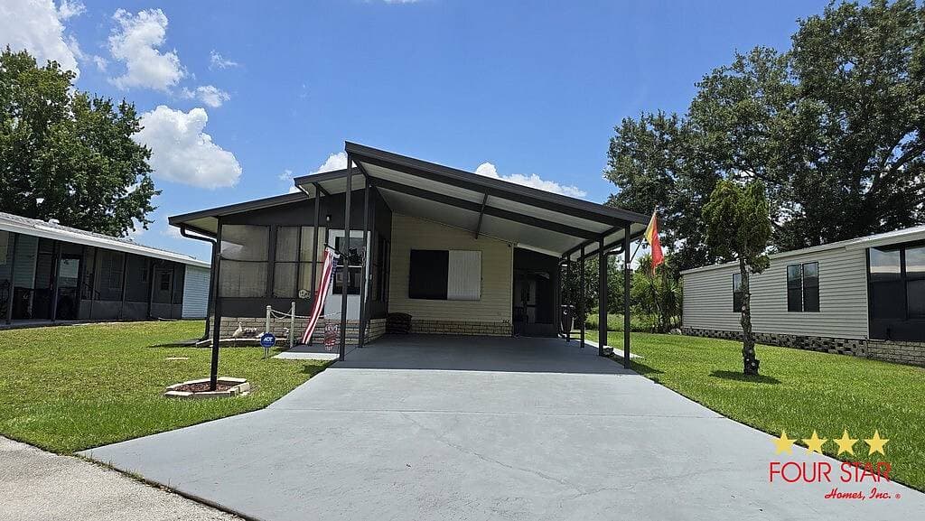 Manufactured home in St. Cloud, FL 34769