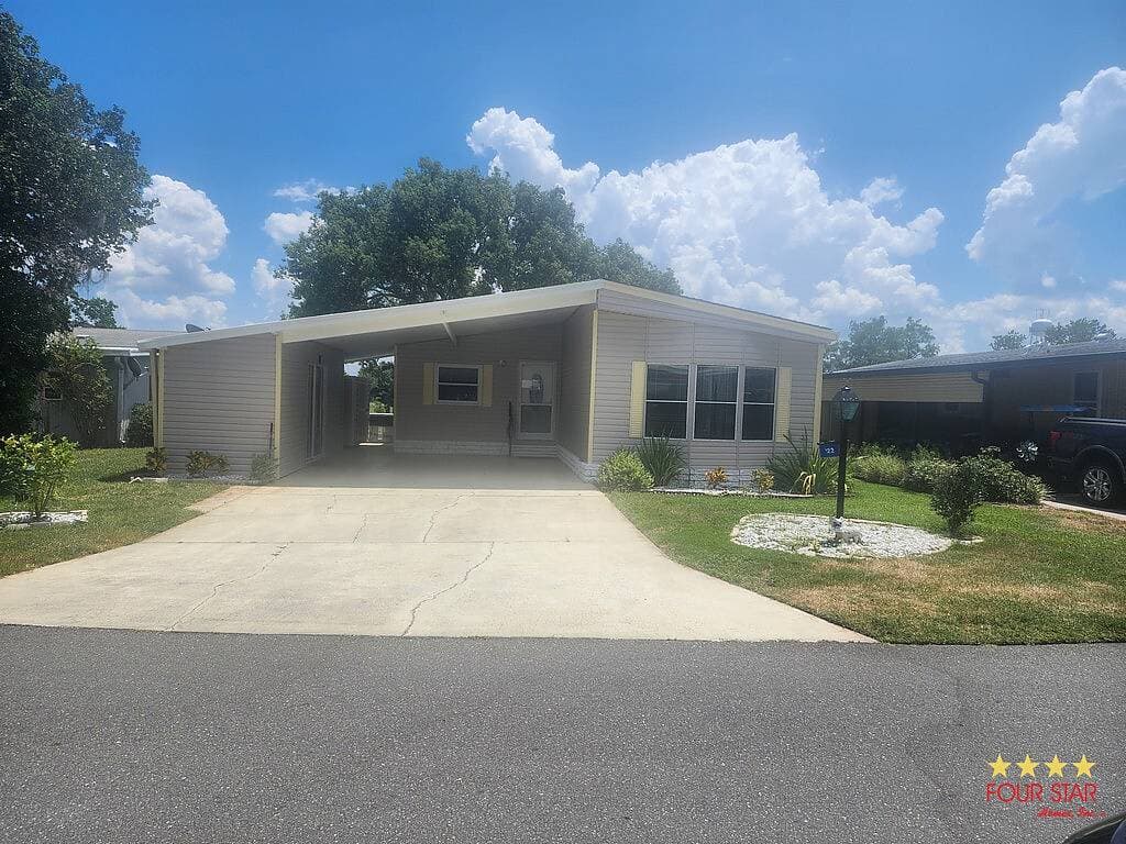 Manufactured home in Leesburg, FL 34788
