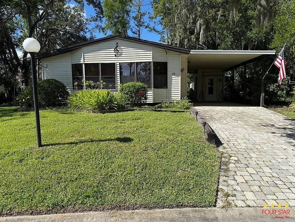 Manufactured home in Ormond Beach, FL 32174