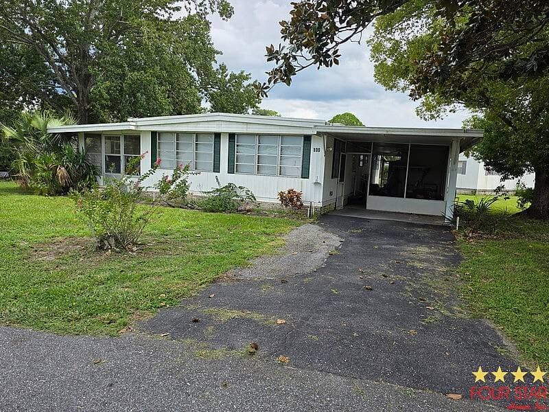 Manufactured home in Leesburg, FL 34788
