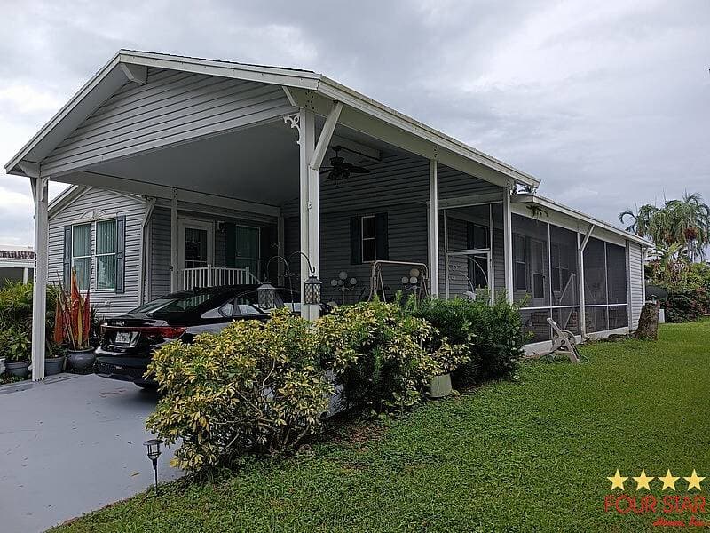 Manufactured home in Margate, FL 33063