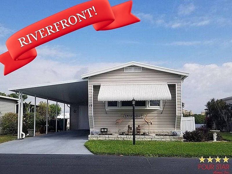 Manufactured home in Palmetto, FL 34221