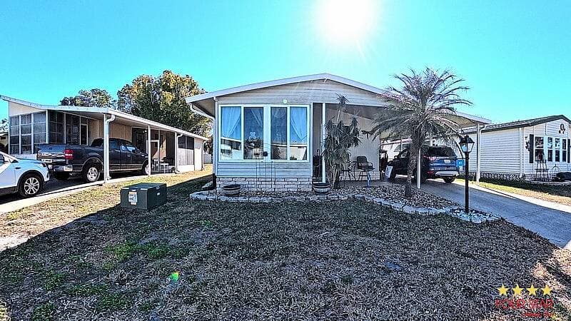 Manufactured home in Leesburg, FL 34788