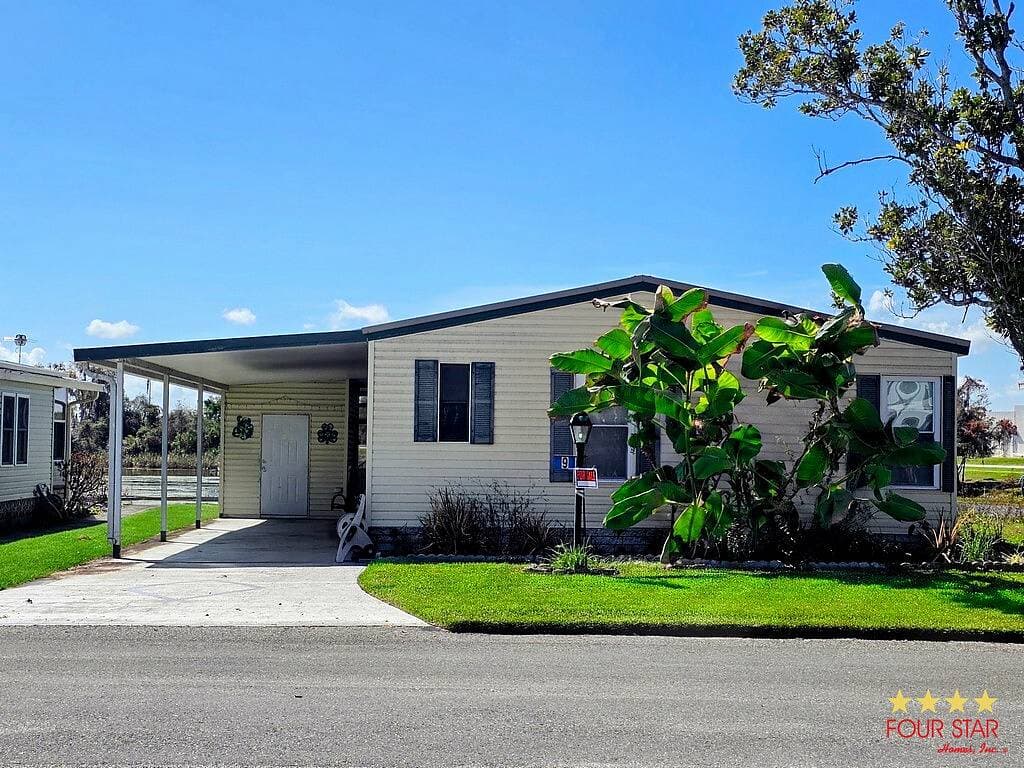 Manufactured home in Leesburg, FL 34788