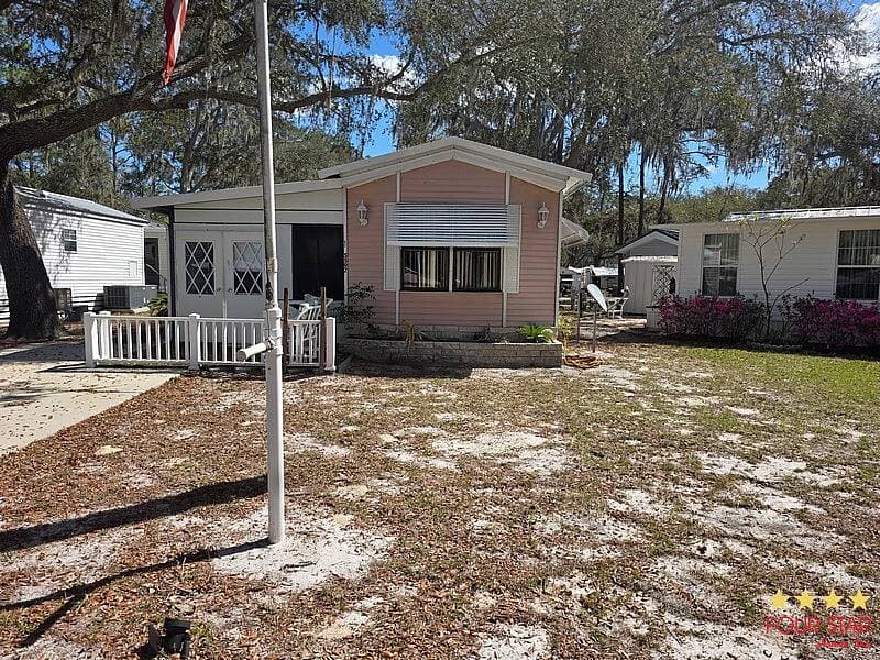 Manufactured home in Bushnell, FL 33513