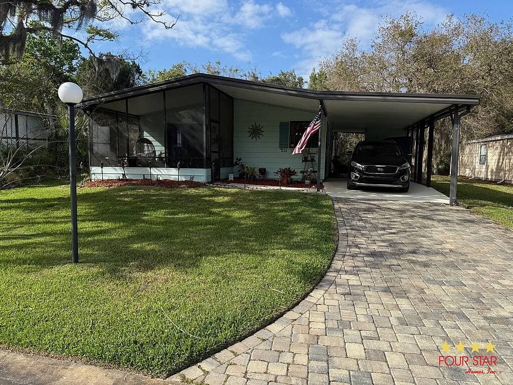 Manufactured home in Ormond Beach, FL 32174