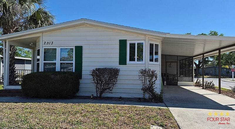 Manufactured home in Port Orange, FL 32129