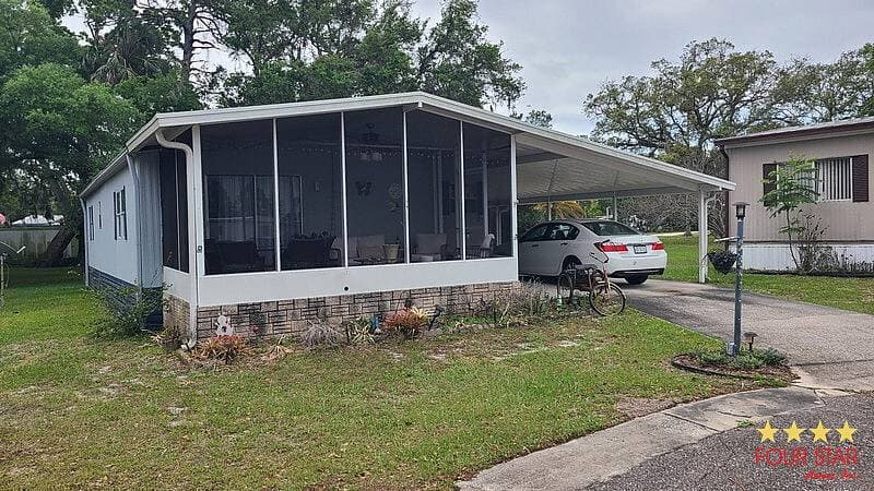 Manufactured home in Port Orange, FL 32129