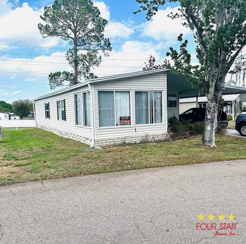 Manufactured home in DeBary, FL 32713