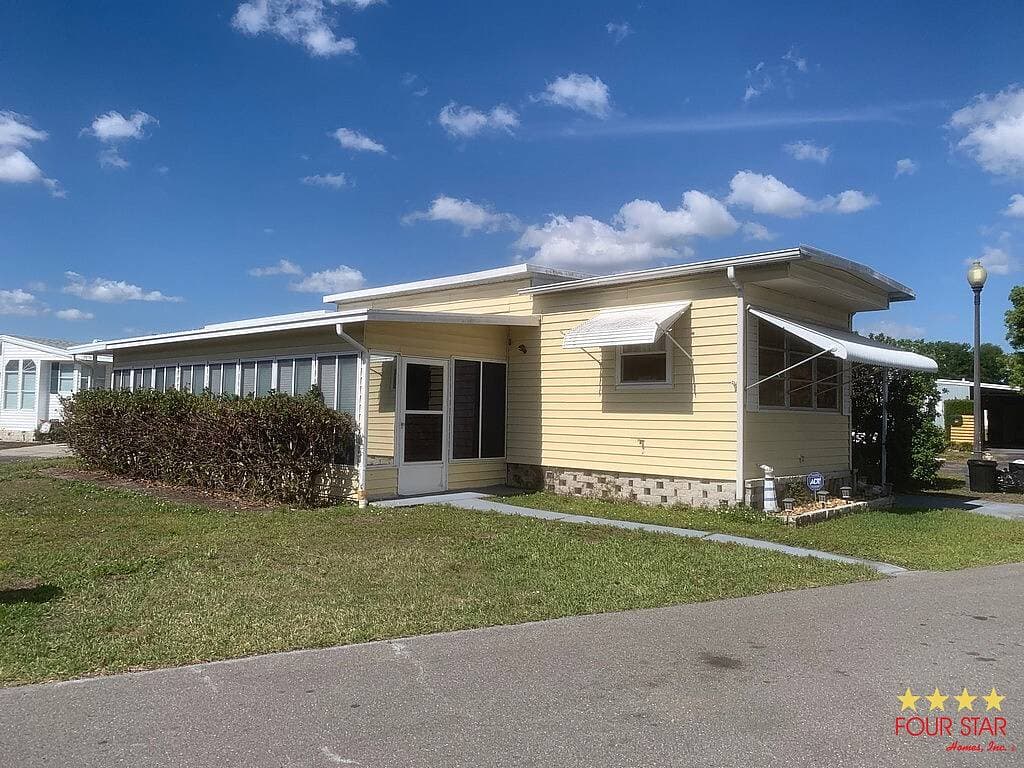 Manufactured home in Orlando, FL 32839