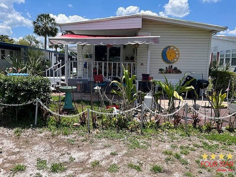 Manufactured home in Orlando, FL 32826