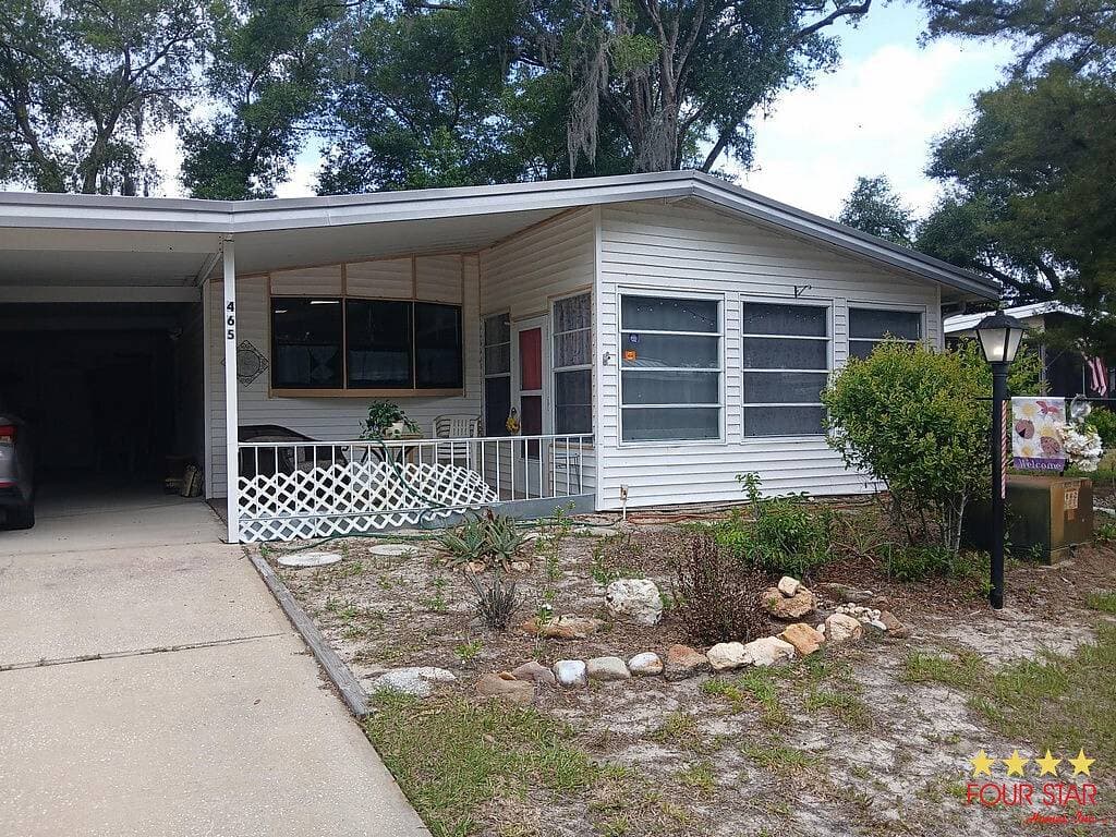 Manufactured home in DeLand, FL 32724