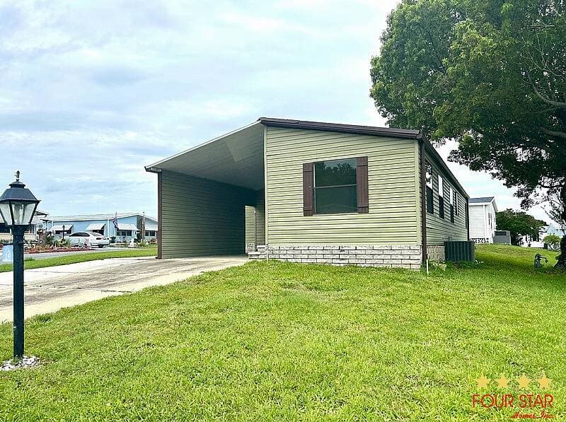 Manufactured home in Leesburg, FL 34788