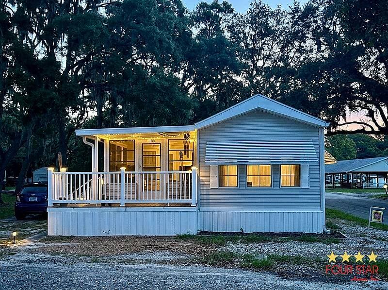 Manufactured home in Clermont, FL 34715