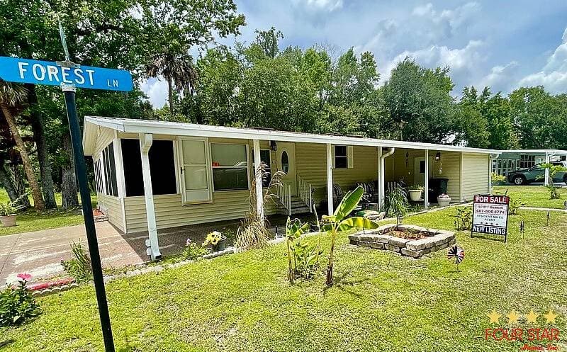 Manufactured home in Kissimmee, FL 34746