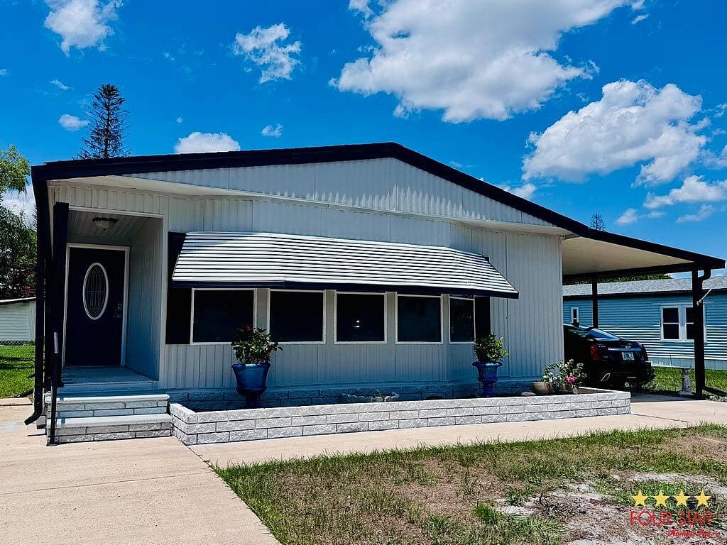 Manufactured home in Orlando, FL 32826