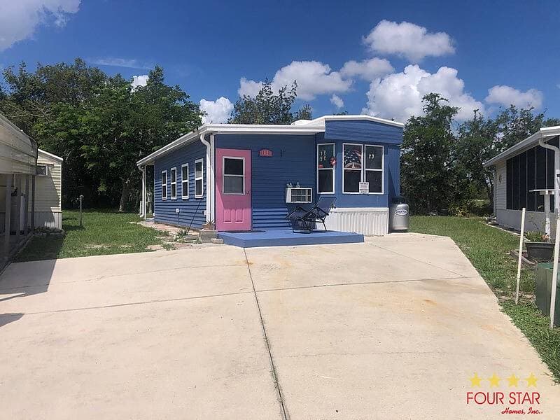 Manufactured home in Avon Park, FL 33825