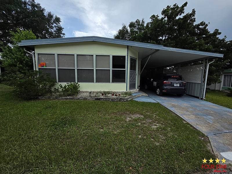 Manufactured home in Ocala, FL 34479