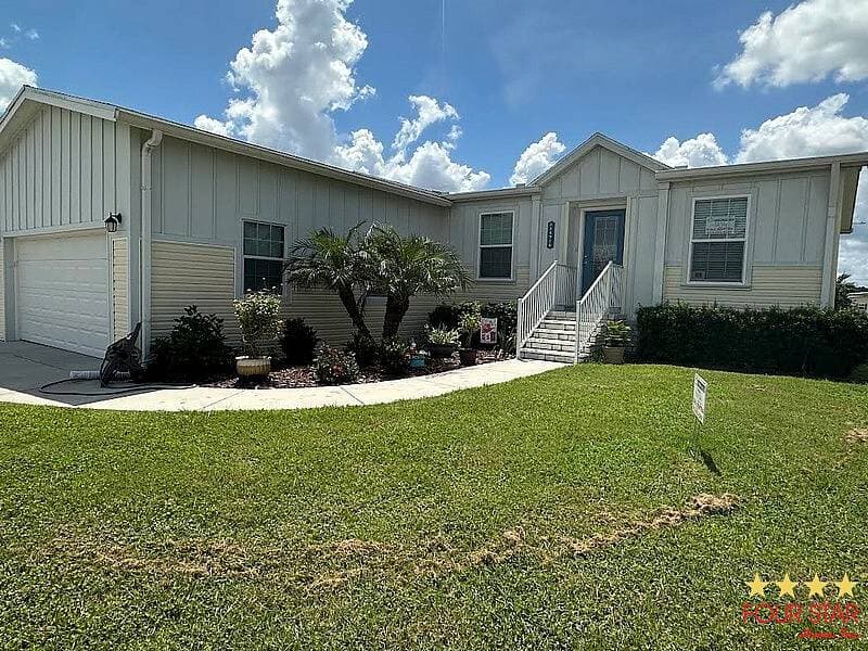 Manufactured home in Zephyrhills, FL 33541