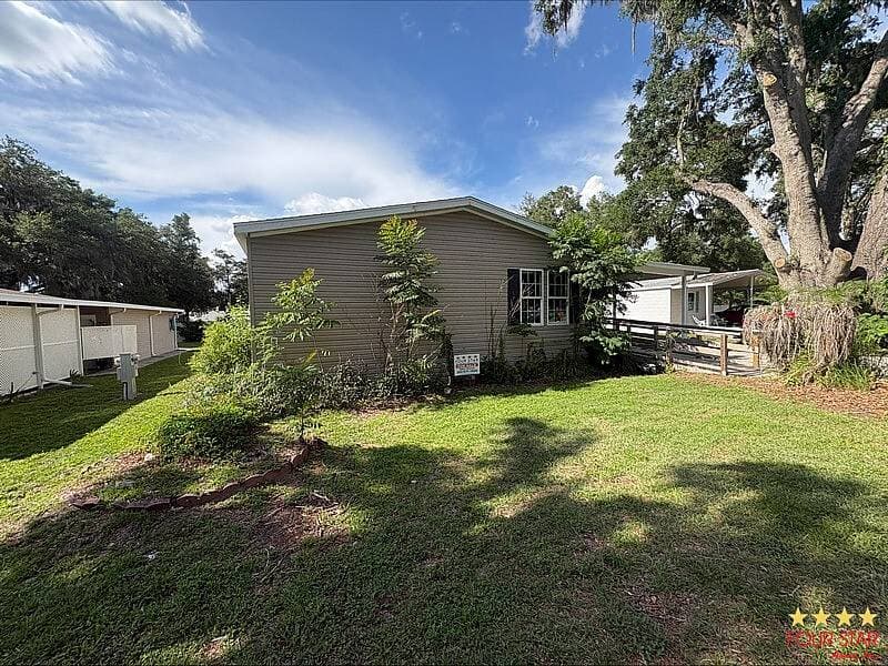 Manufactured home in Ocala, FL 34480