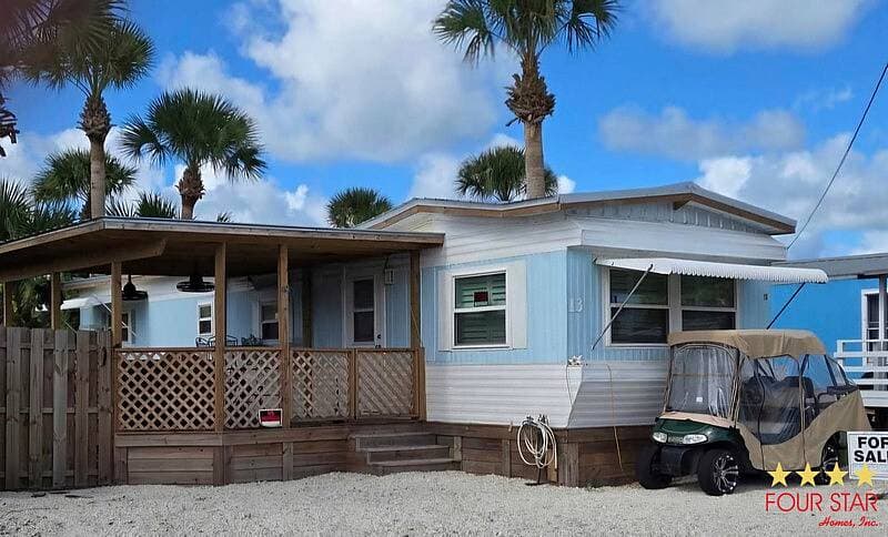 Manufactured home in Flagler Beach, FL 32136